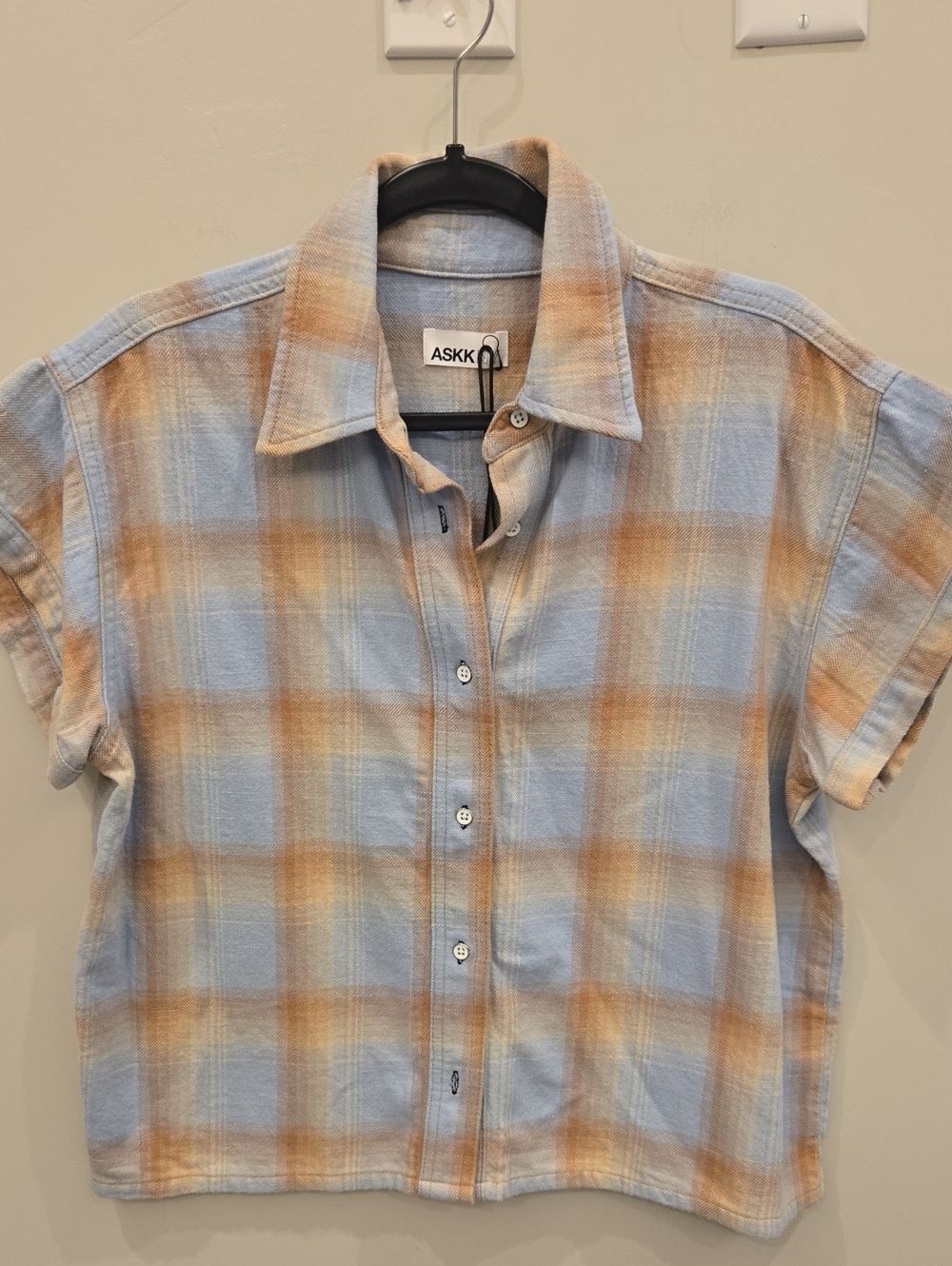 NWT ASKKNY Blue / Tan Plaid Short-Sleeve Button-Up Shirt. Size Small. Made In US